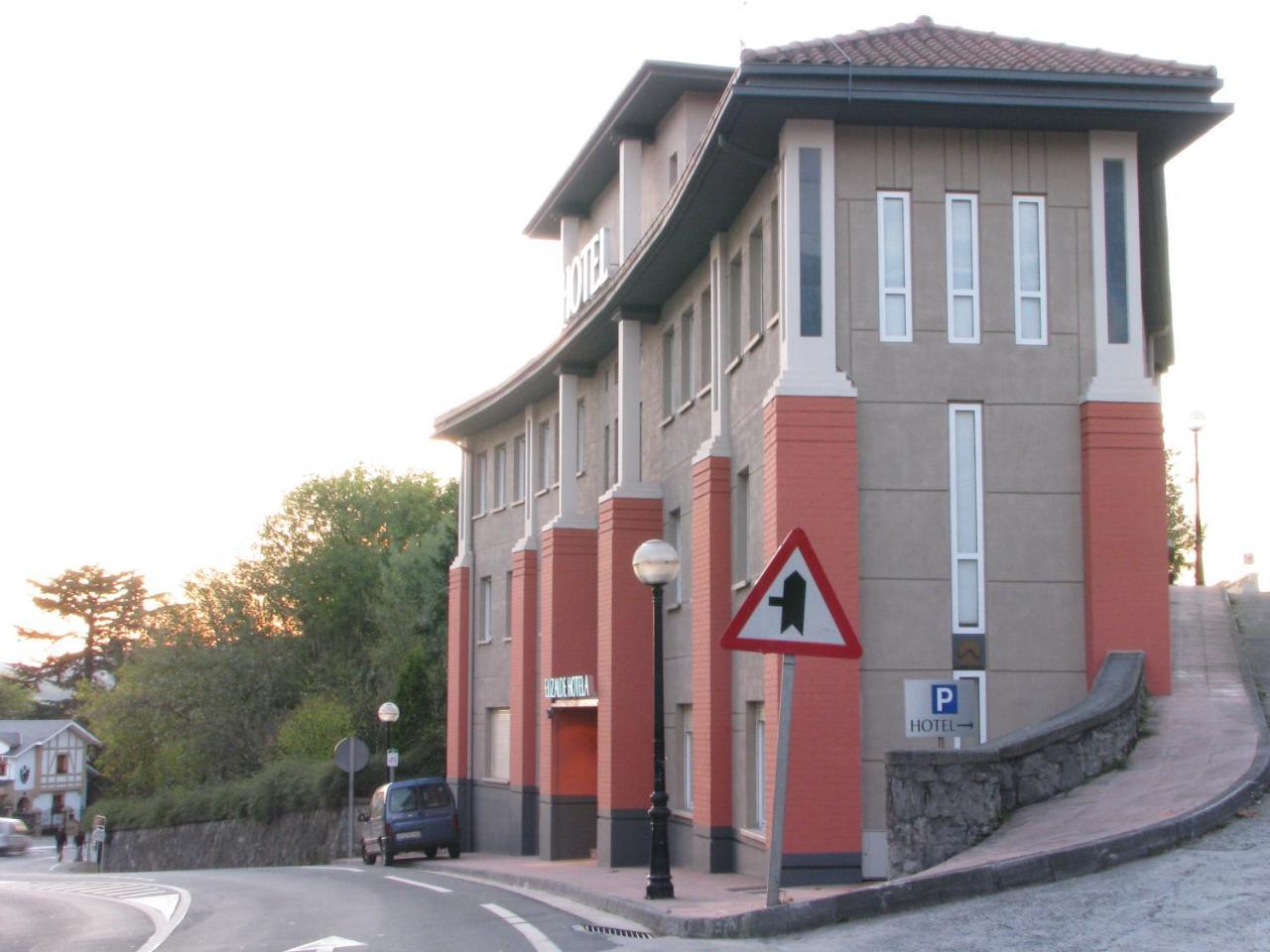 Hotel Elizalde Oiartzun Esterno foto